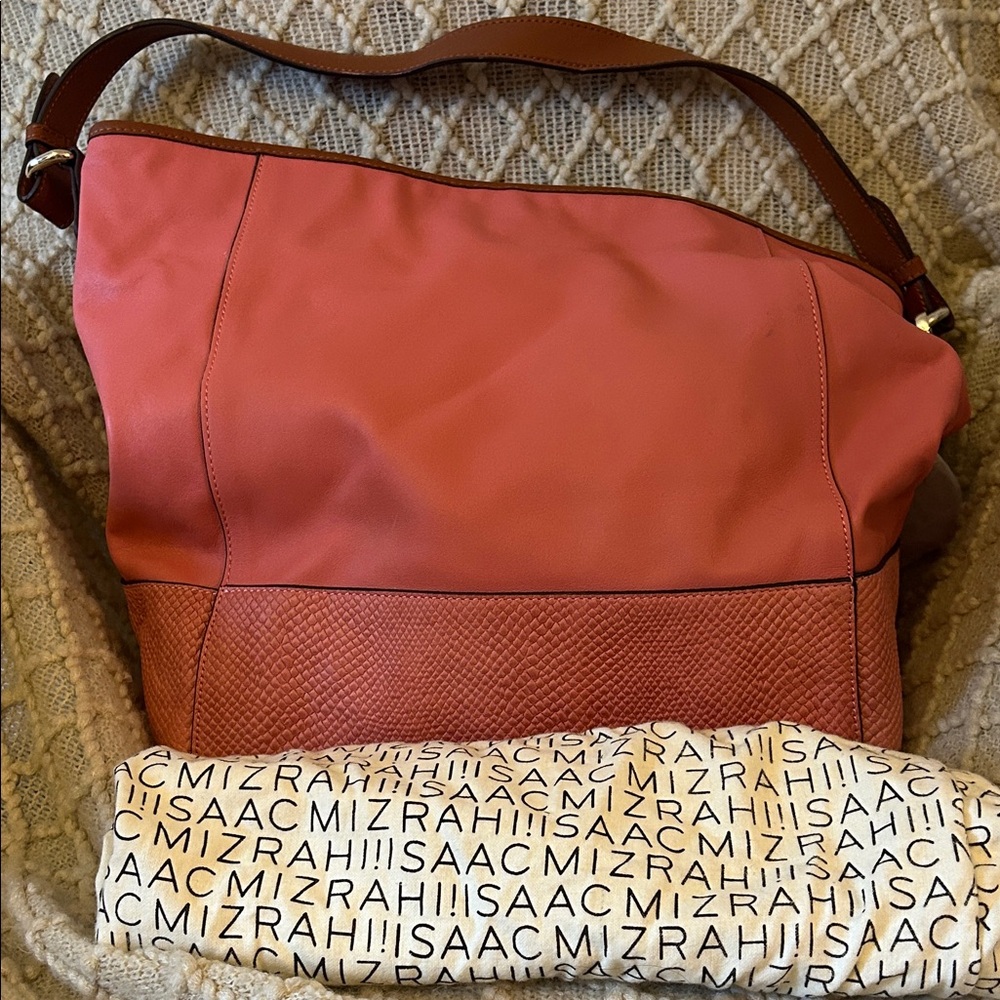 Isaac Mizrahi Bridgehampton Hobo in salmon/peach color